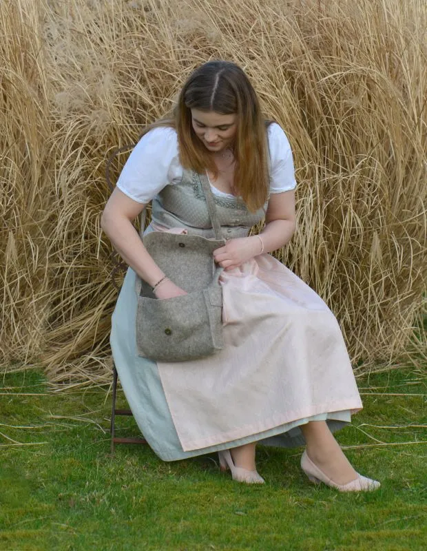 Anna_n2_Umhngetasche_800x800.webp